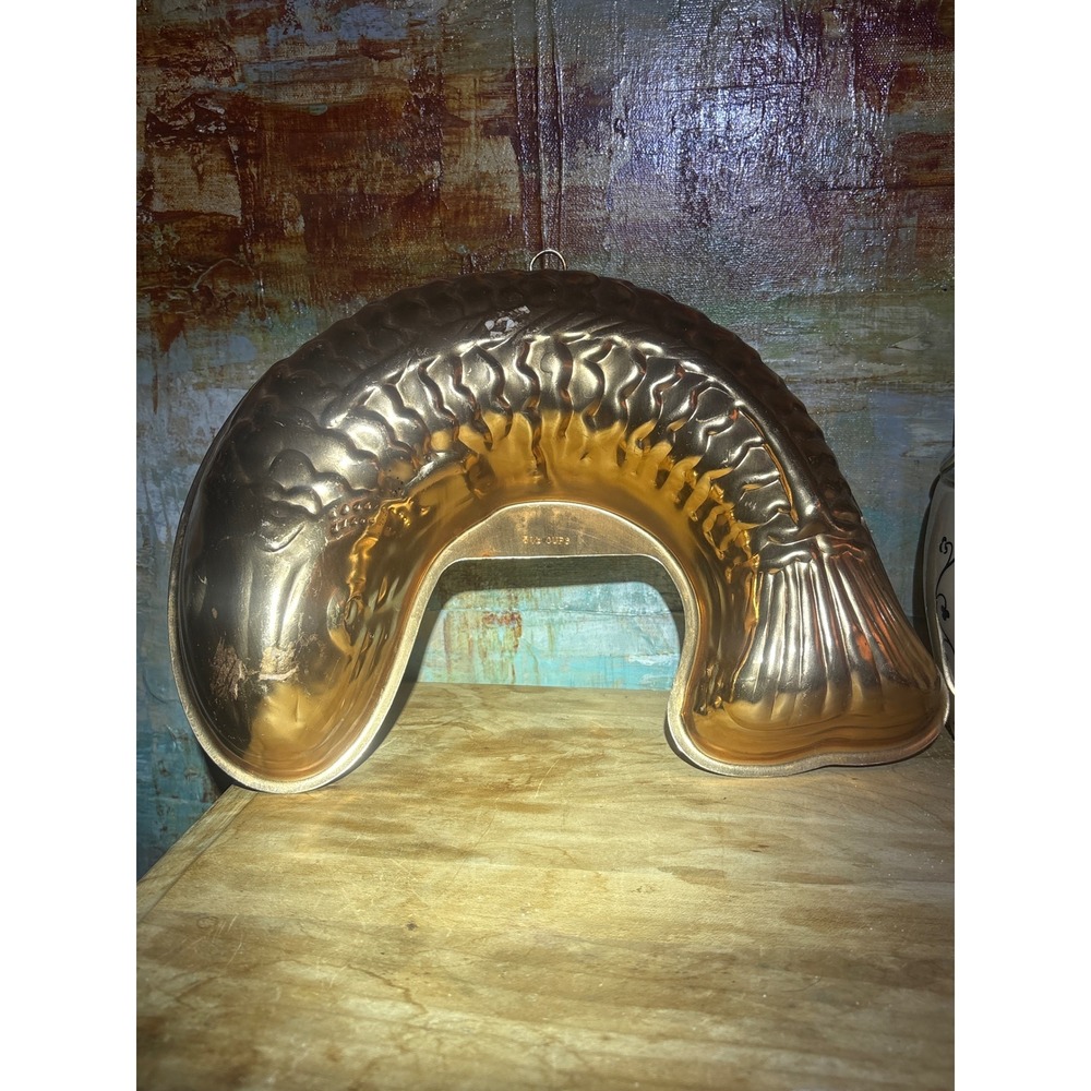 Vintage Copper Tone Fish Gelatin Cake Mold 5.5 Cup Rustic Kitchen Wall Decor